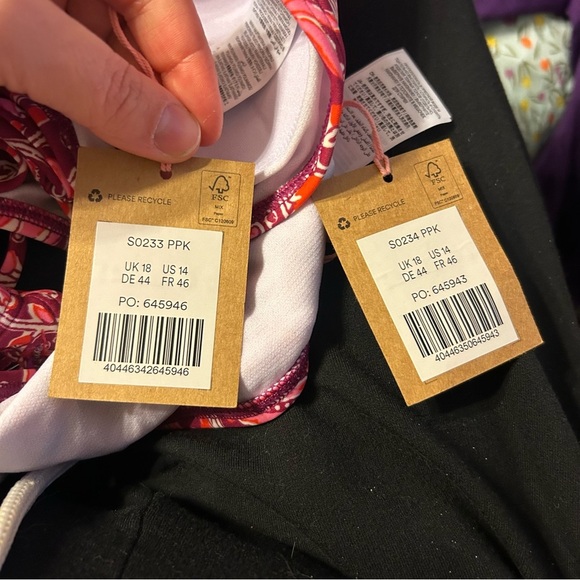 Boden women’s bikini Beaded pink red Embellished set US 14 NWT paisley floral - Picture 4 of 5